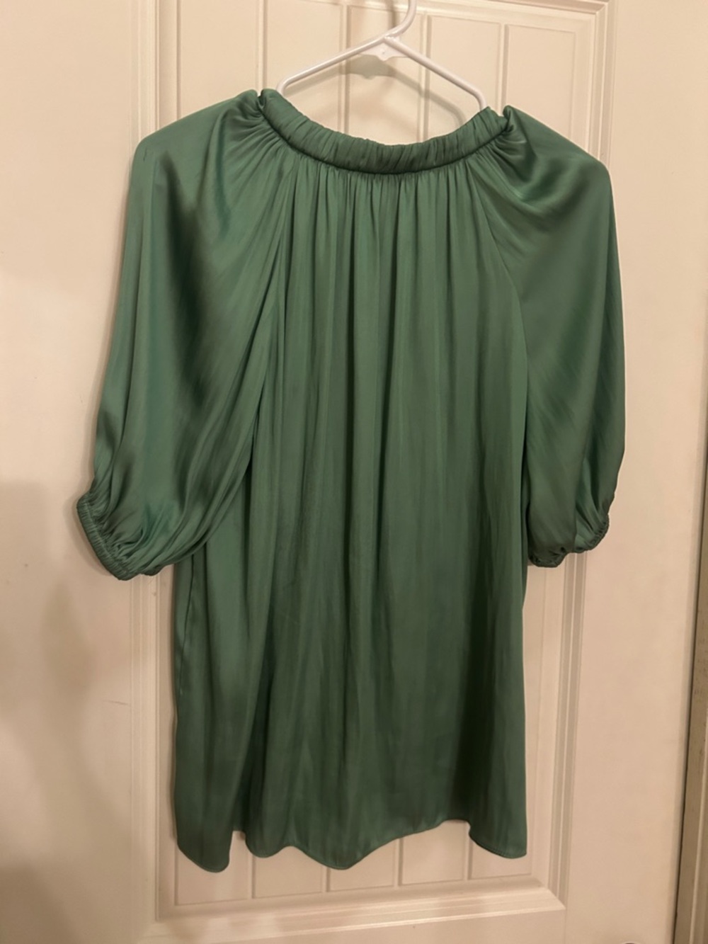 Current Air Sage Green V-Neck Tunic Top - Picture 4 of 4
